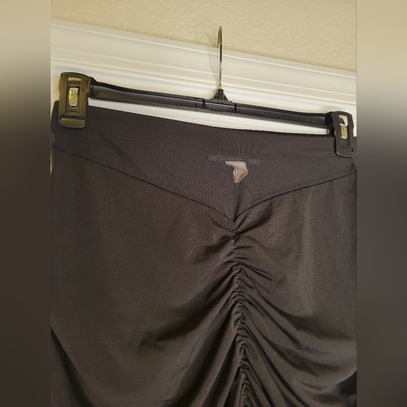 Black Asymmetrical Skirt for Night Out with Ruching - Picture 3 of 4